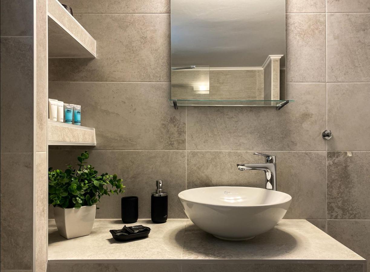 Acropolis Slow Living Apt Under The Parthenon Atény Exteriér fotografie